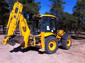   JCB 4 CX 2007 .   