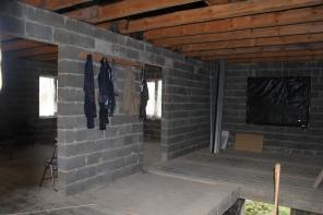 продам отличный дом 180 кв. м с участком 10 соток с коммуникациями