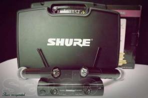 Микрофон SHURE SM58 V/A радиосистема 2 микрофона.кейс.магазин