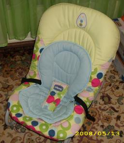 Продаю шезлонг-кресло-качалка CHICCO "Soft Relax"