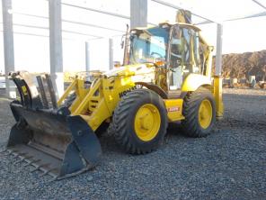 Экскаватор погрузчик Komatsu WB 97S 2009 г. состояние нового , из Европы, доставка по РФ
