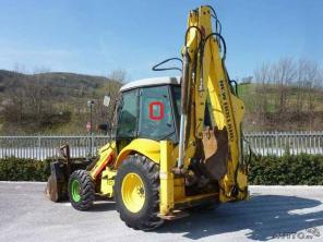 Стекло заднее правое на New Holland LB 115