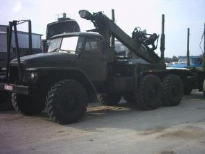 Лесовоз на базе УРАЛА 375 с двиг.ЯМЗ -236