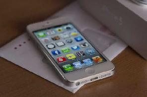Apple Iphone 5 64GB (разблокированным) и Samsung Galaxy S3
