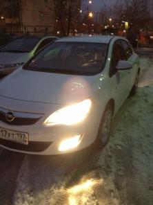 Продаю Opel Astra 2012 г.в. с пробегом 4400 км.