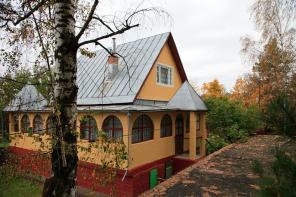 Продается дом общ. пл. 230 кв.м.: Горьковское ш., 88км от МКАД, М.О, Орехово-Зуевский р-н, д. Войнова Гора, СНТ "Мечта"