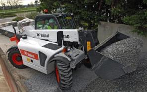  Bobcat T2250    !