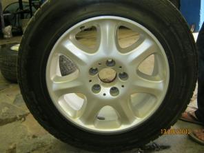 Колеса 235-700R450 в сборе на 220 Mercedes броневик