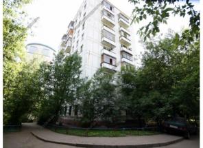 Продаю-2комн. кв. м.Щукинская.