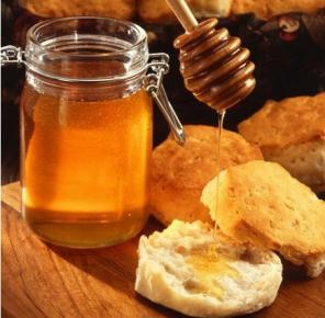 Продам пчеломаток Карника (Сarnica) , мед, пчелопакеты.