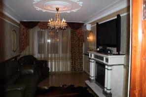 3 комн. квартира с сауной, 80 кв. м