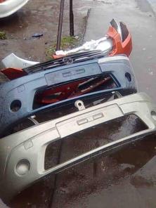 детали кузова для авто Рено Сандеро