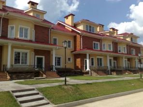 Продаются таунхаусы от собственника 228 кв.м. в элитном клубном поселке МФЖК «Ангелово-Резиденц»
