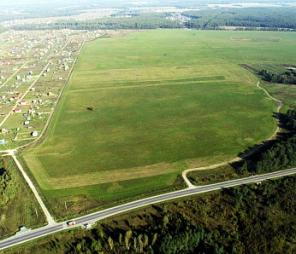 Продается участок в поселке 6 сот. в Чеховском районе, (лес, водоем рядом)