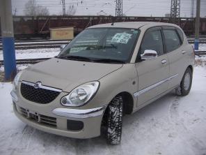 Продам Daihatsu Storia 2002 год.