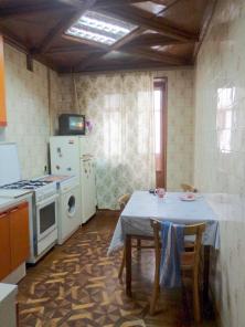 Продаю 3-х комнатную квартиру в районе СХИ, ул. Навашина