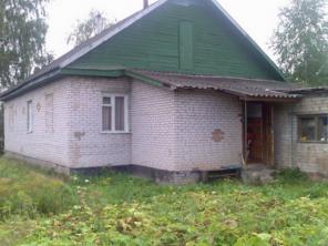 Продам брусовой дом обложенный кирпичем