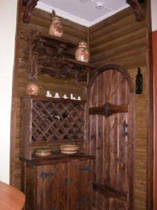 Мебель из массива сосны под старину