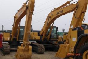 Продам экскаватор гусеничный JCM 921D