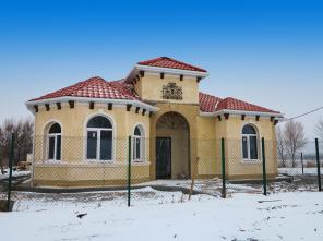 Дом 165 м² на участке 6 сот.