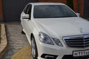 Продается автомобиль МерседесБенс Е класс