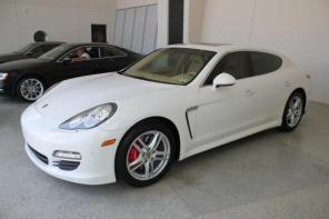 Продам недорого Porsche Panamera S