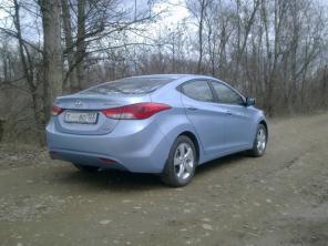 Hyundai Elantra 2012 года
