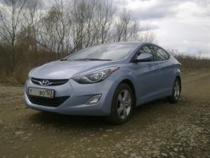 Hyundai Elantra 2012 года