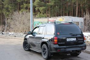 TrailBlazer, цвет черный, отличное сост, 140000 км