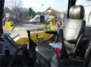 - Komatsu PC78MR-6