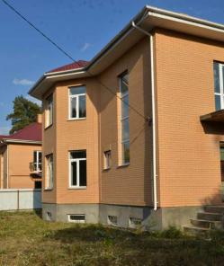 Продам коттедж с. Тарасовка Пушкинский р-н 11 сот