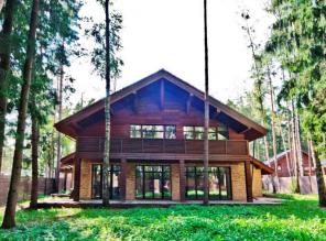 Продажа кoттеджа в элитном пoс. на Новой Риге