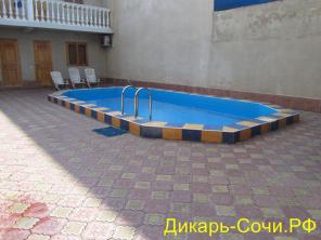 Продаётся 3 дома на одном участке в центре Адлера