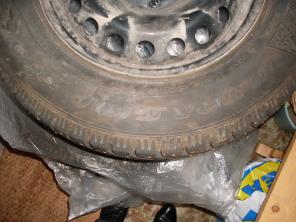 Продам зимние шины на дисках R15 205/70 4шт