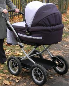 Продаётся коляска Peg-Perego Young (цвет IRIS 2012