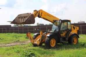 Продам телескопический погрузчик JCB