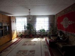 Полдома с тремя гаражами и участком 20 соток в элитном районе Данкова Липецкой области