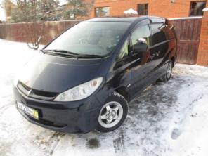 Toyota Estima Hybrid. 2005 г . Отличное состояние.