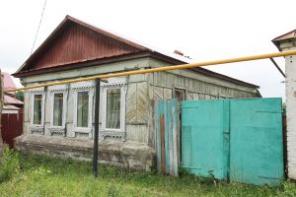 Добротный, рубленый, купеческий дом с участком 13 соток в центре г. Чаплыгин Липецкой области