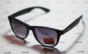   Ray Ban Wayfarer