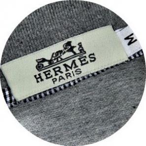 Поло от знаменитых домов моды Hermes и Burberry.