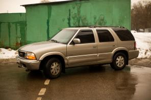 GMC Envoy,GMC Jimmy и Chevrolet Blazer.