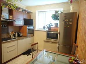 Продаётся 3-х комнатная квартира, ул. Коненкова.
