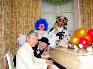 VIP-ВЕДУЩИЙ,СВАДЬБЫ, НОВОГОДНИЕ ПРАЗДНИКИ 2009