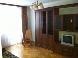 2ух комнатная квартира у метро Орехово