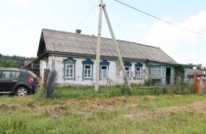 Добротный рубленый дом с участком 33 сотки, граничащий с лесом в Чаплыгинском районе Липецкой области