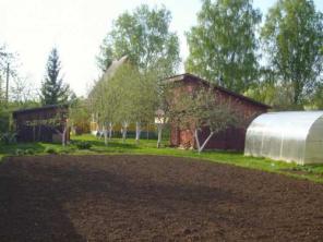 Продажа дома с земельным обустроенным участком
