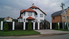 Продаю красивый современный коттедж