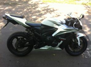 Продается HONDA CBR600RR 2009г. Белый