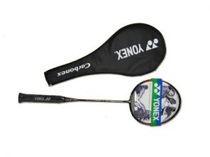 Ракетки, одежда, обувь фирмы Yonex для бадминтона